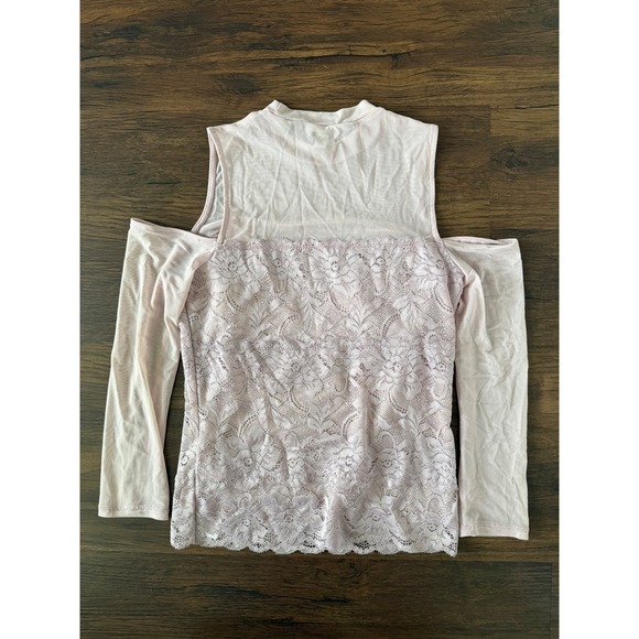 Guess Mesh & Lace‎ Open Shoulder Top - Picture 4 of 4